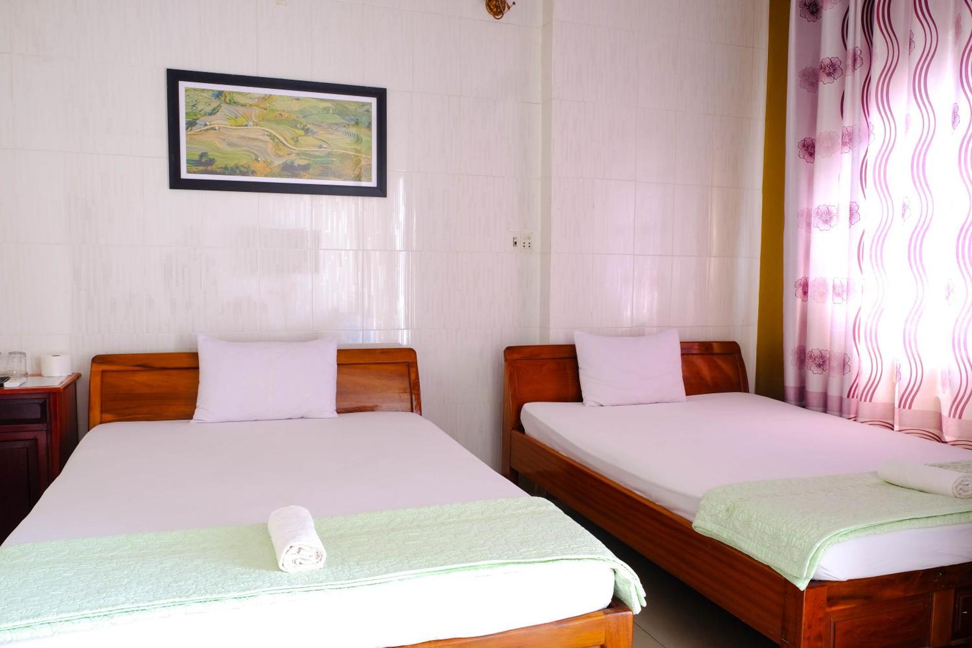 Lucky Hoi An Hotel Buitenkant foto