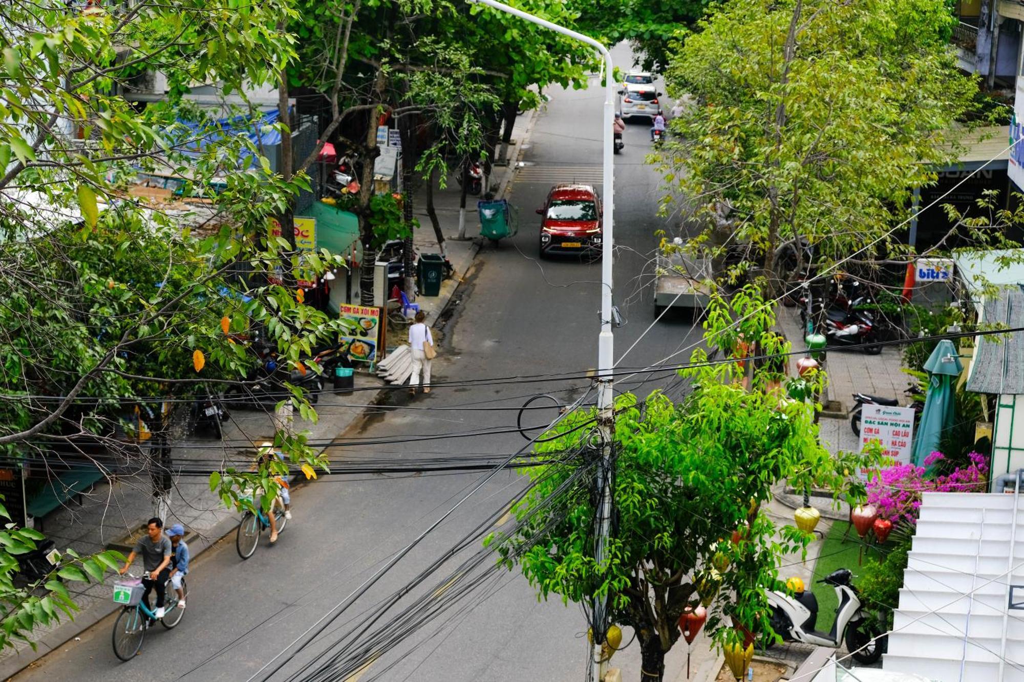 Lucky Hoi An Hotel Buitenkant foto