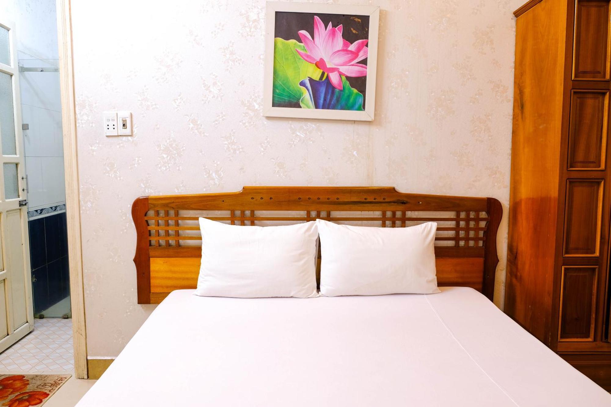 Lucky Hoi An Hotel Buitenkant foto